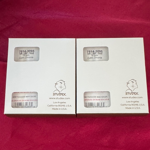 14K Yellow Gold 5MM Cubic Zirconia - Picture 3 of 3